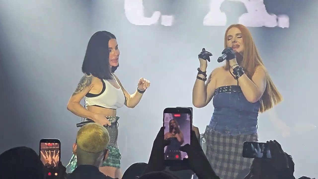 t.A.T.u. - All The Things She Said (Encore, Live) La Maraka, México 01/12/2025