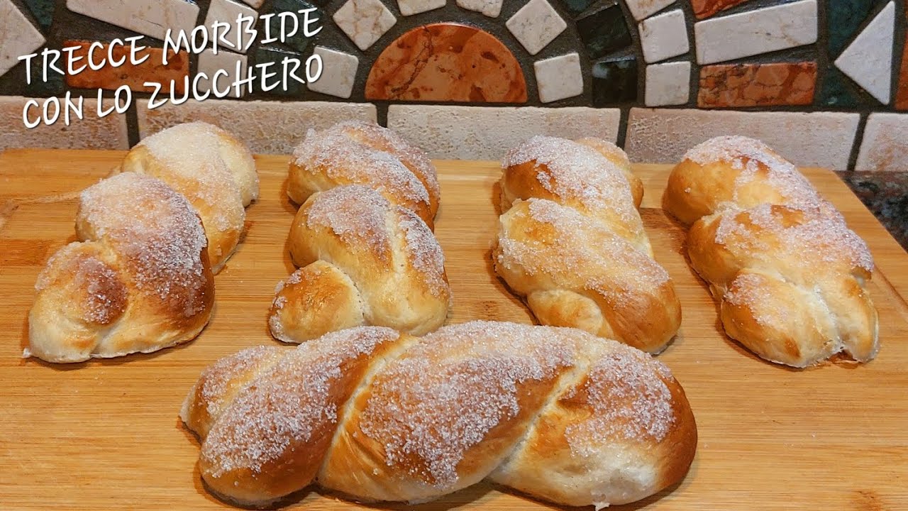 TRECCE MORBIDE CON LO ZUCCHERO. TRECCINE SICILIANE CON LO ZUCCHERO.