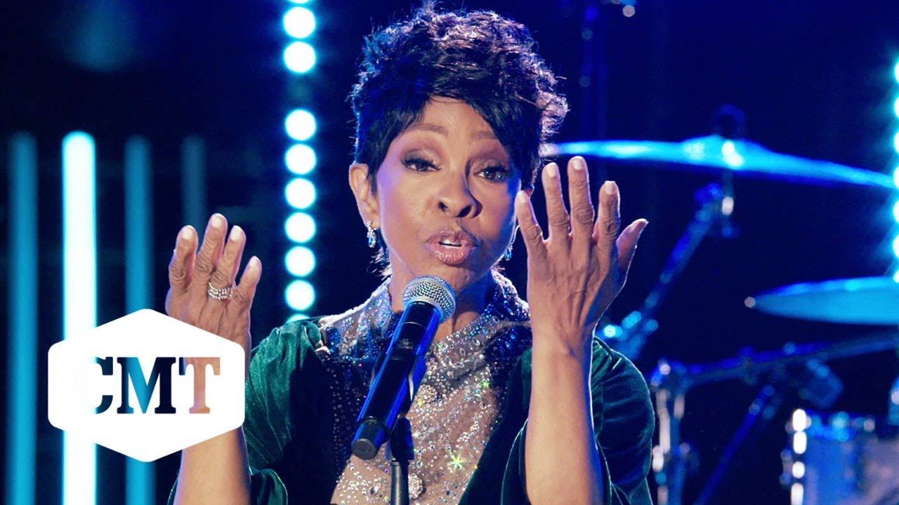 Gladys Knight Performs 
