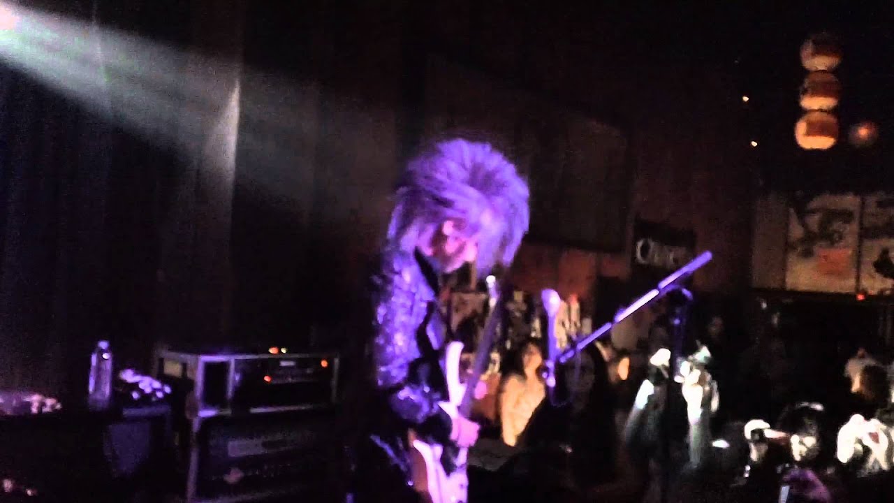 Exist†Trace New York 01 - Daybreak, Honnou