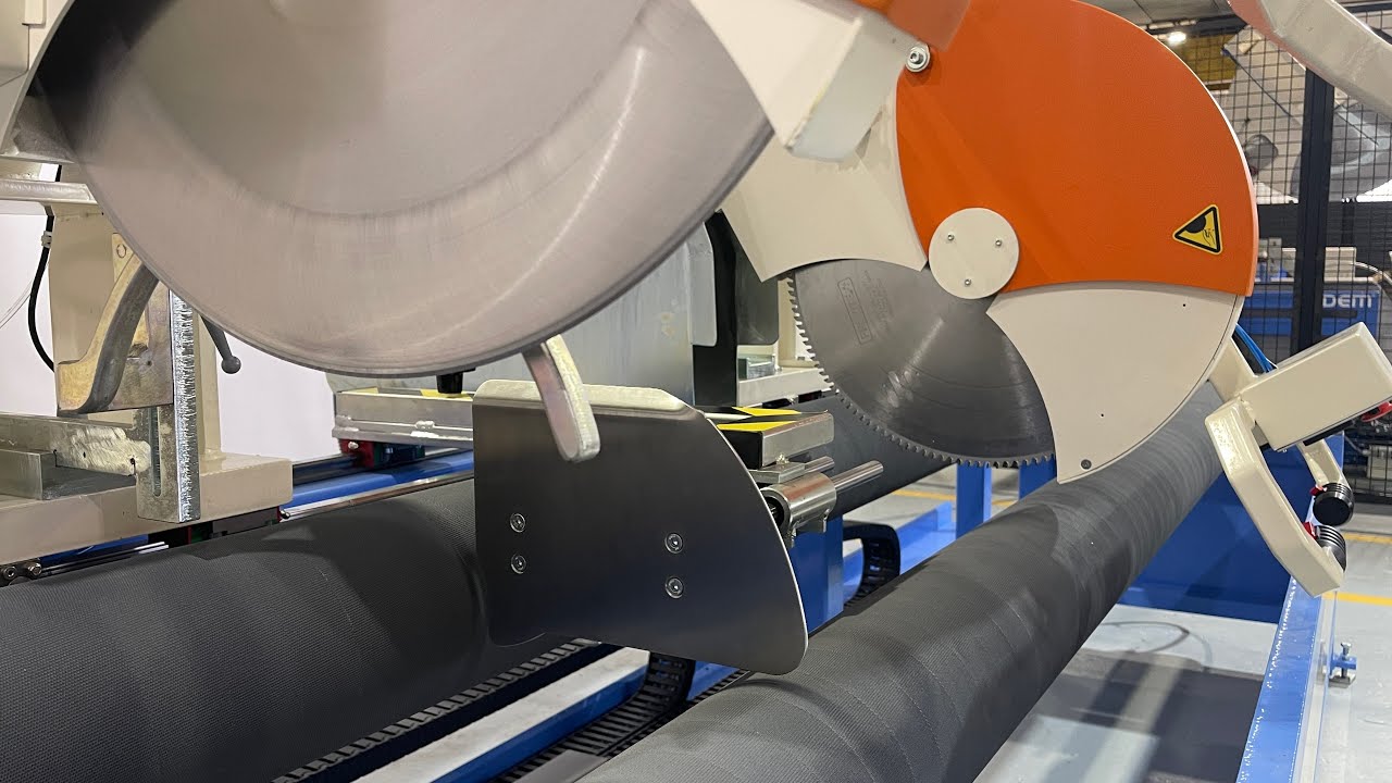 The most versatile roll cutting-slitting machine on the market with a double cutting head system