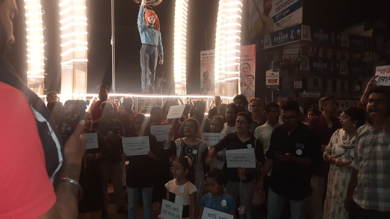 Midnight Protest  in Asansol   against R. G. Kar Medical College  Rape-Murder Incident, Asansol...