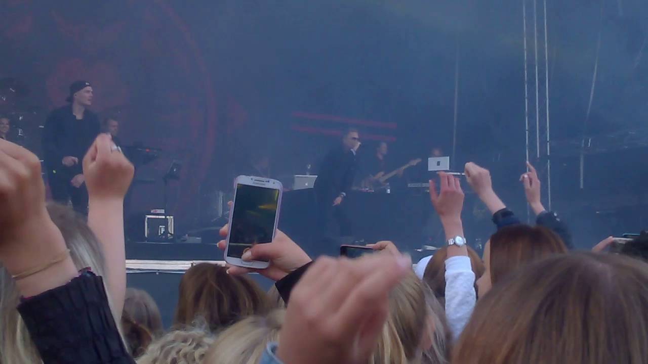 Cheek - Sokka irti @ Radio Aallon Helsinki-päivän konsertti 12.6.2016