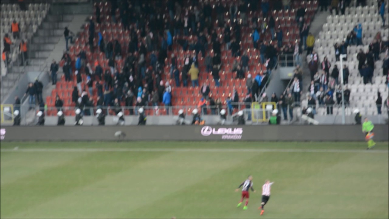 Riots: Cracovia - Pogoń Szczecin [zadyma]. 2017-02-19
