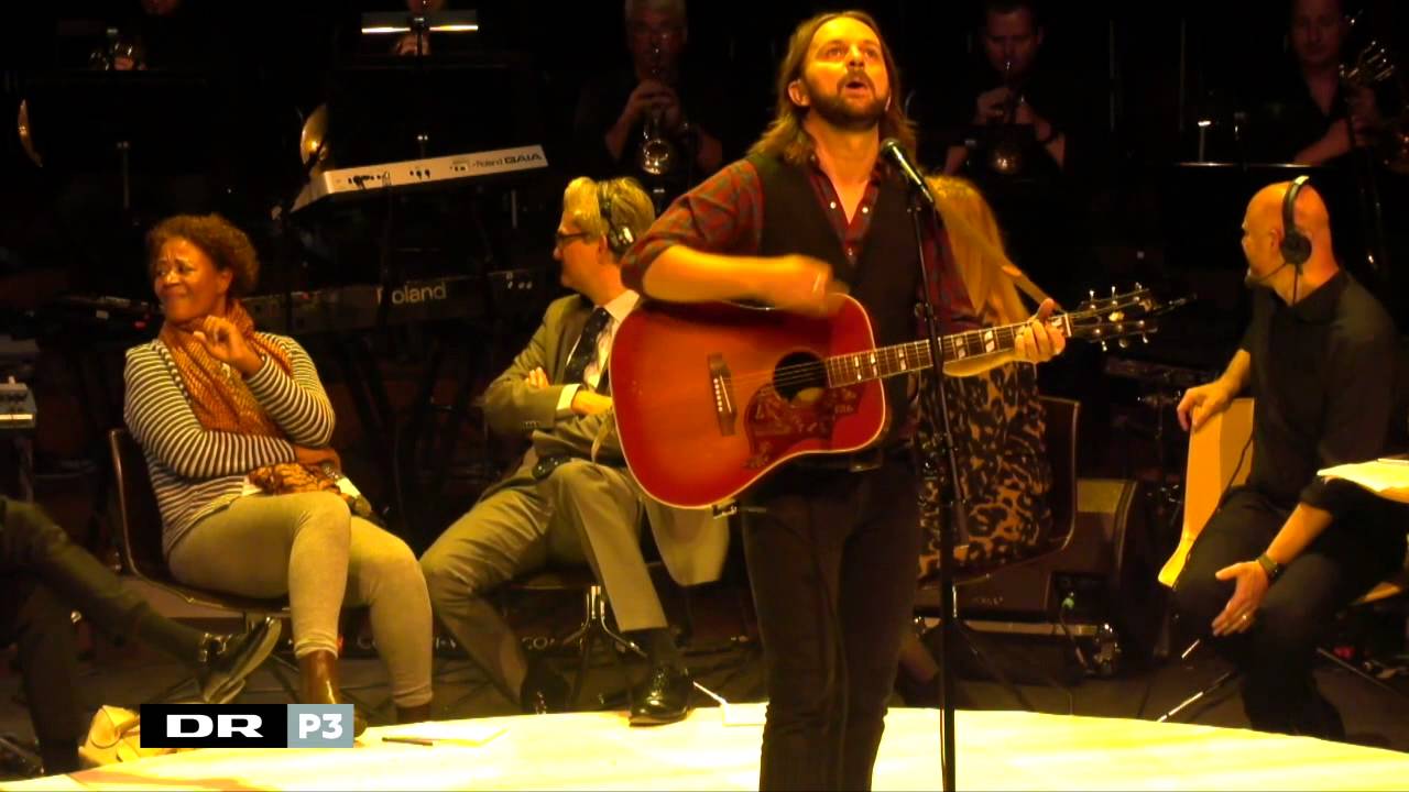 Tim Christensen og DR Underholdningsorkestret: 'Whispering at The Top of My Lungs'