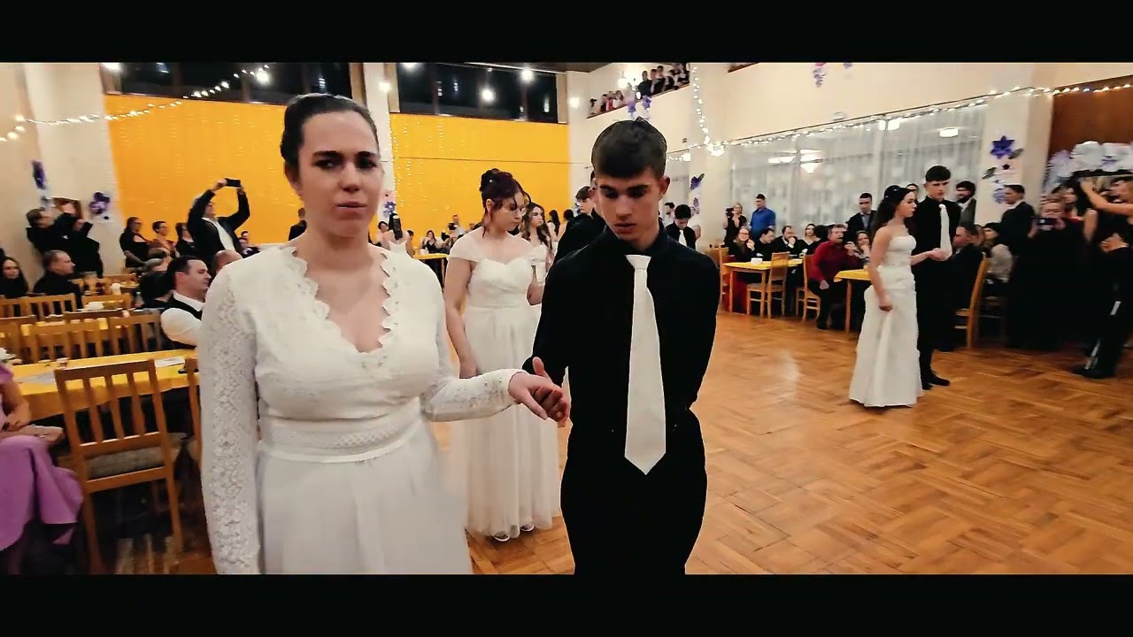 ZŠ Sloup - Polonéza žáků 9. tříd - ( 17.1.2025 )