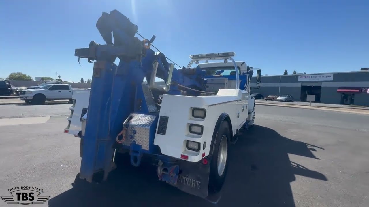 Stock #U2052 - 2012 Freightliner M2 / Century 3212 CX2 16-Ton Wrecker *Rust Free - Low Miles*