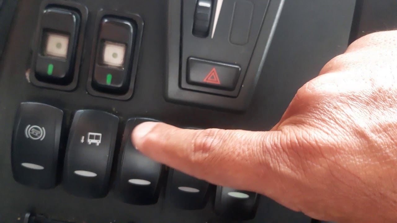 como utilizar algunos DISPOSITIVOS   en un BUZ  volvo  6 x 2 B430R  caja I shift  AUTOMATIZADA.