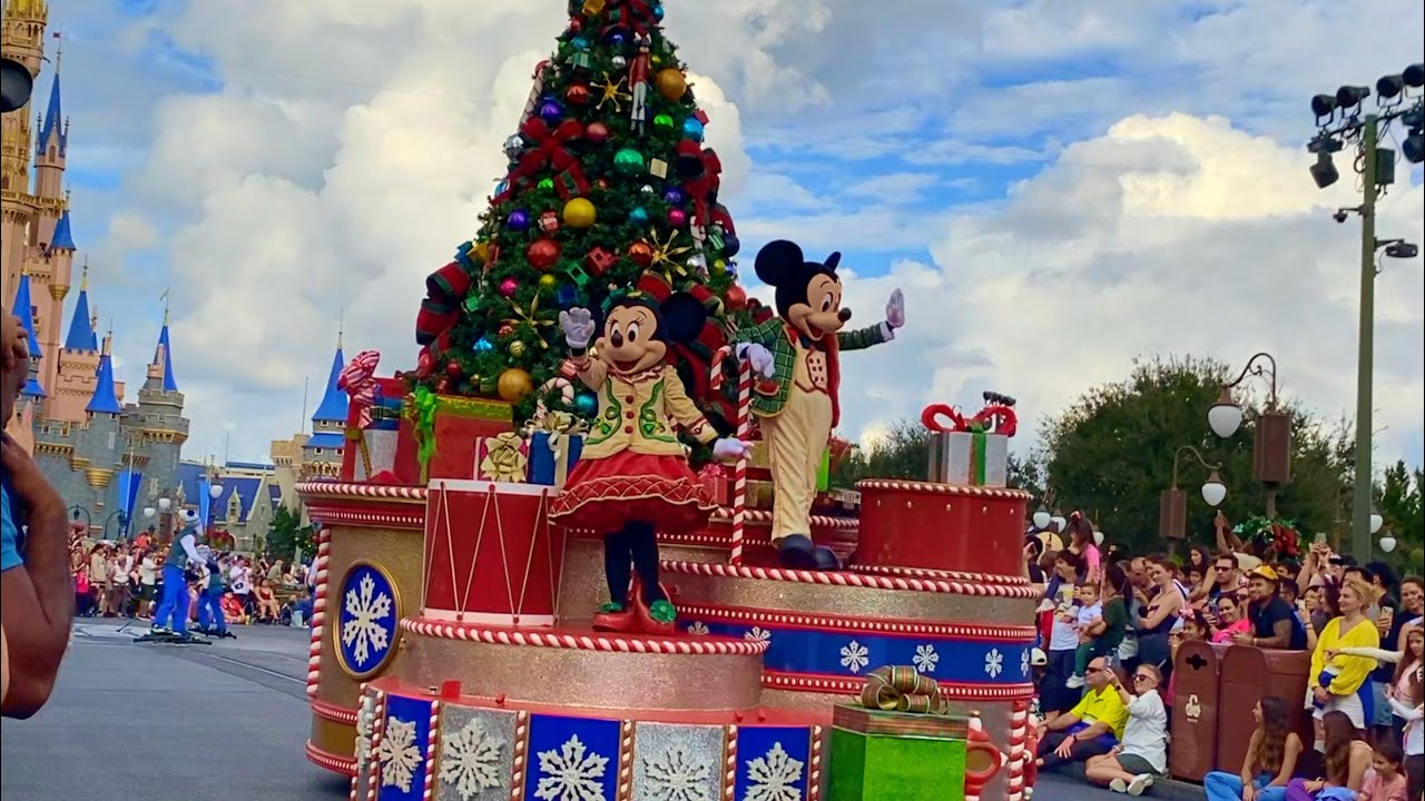North Carolina Diaries- Episode 58- দেখলাম Disneyland এর অসাধারণ Disney Parade 🎉