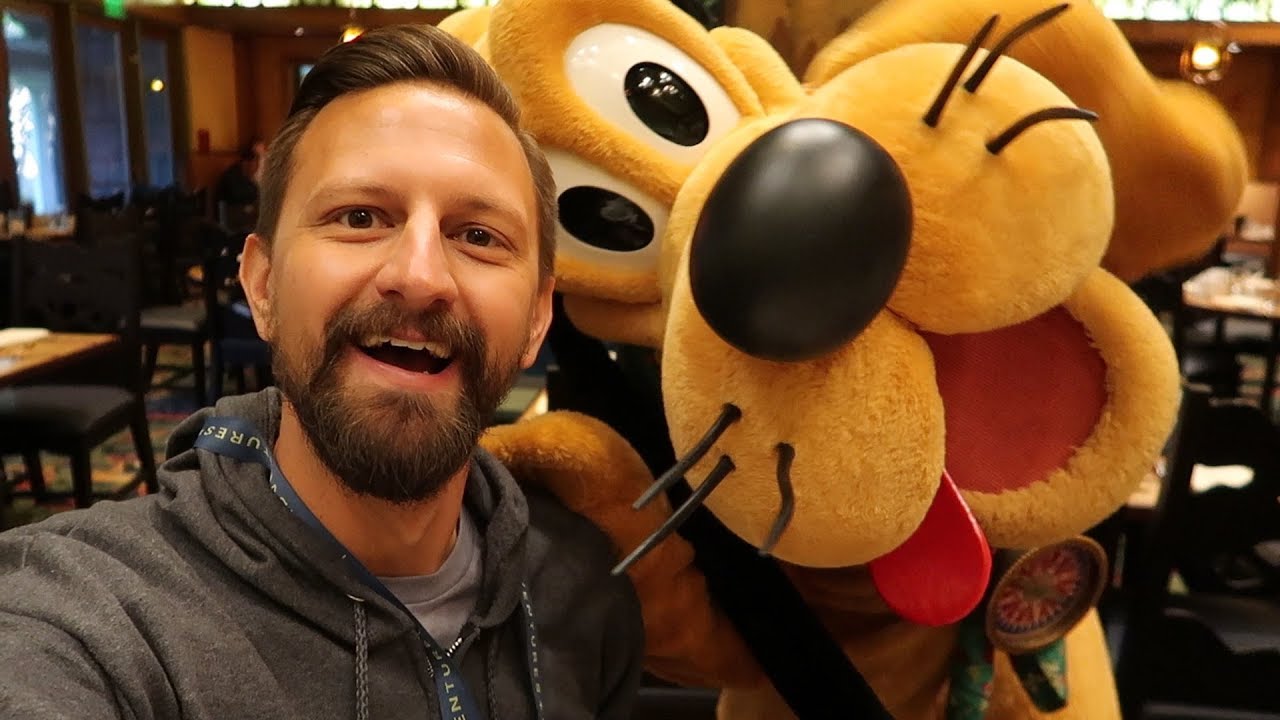Adventures By Disney Day 2! | Character Breakfast, Walt Disney Studios, & Griffith Park Carousel!