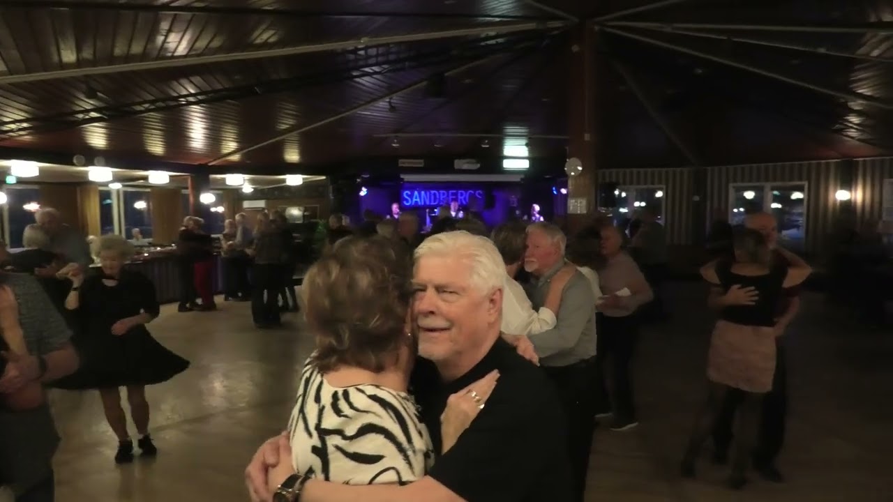 SANDBERGS  -  Kan Bara Dansa Med Min Fru  - Fyren Norrsundet  #2