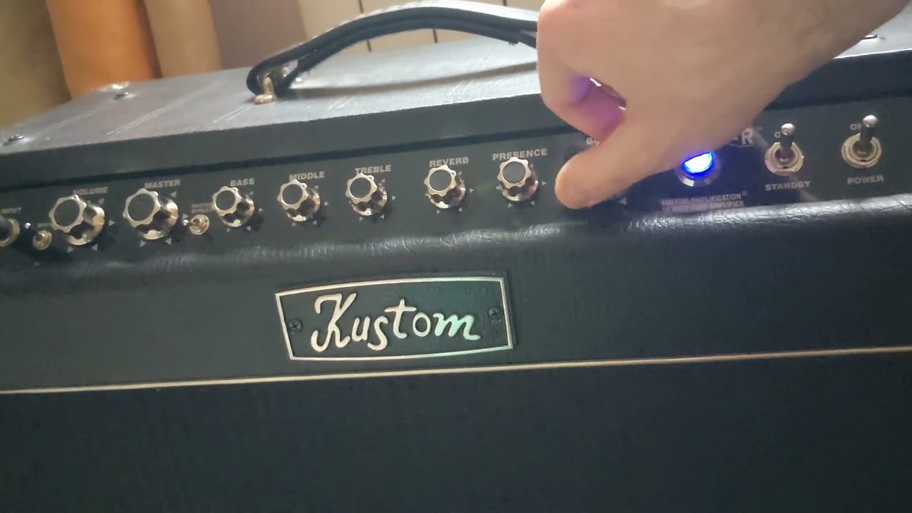 Kustom Defender 112 Tube amp