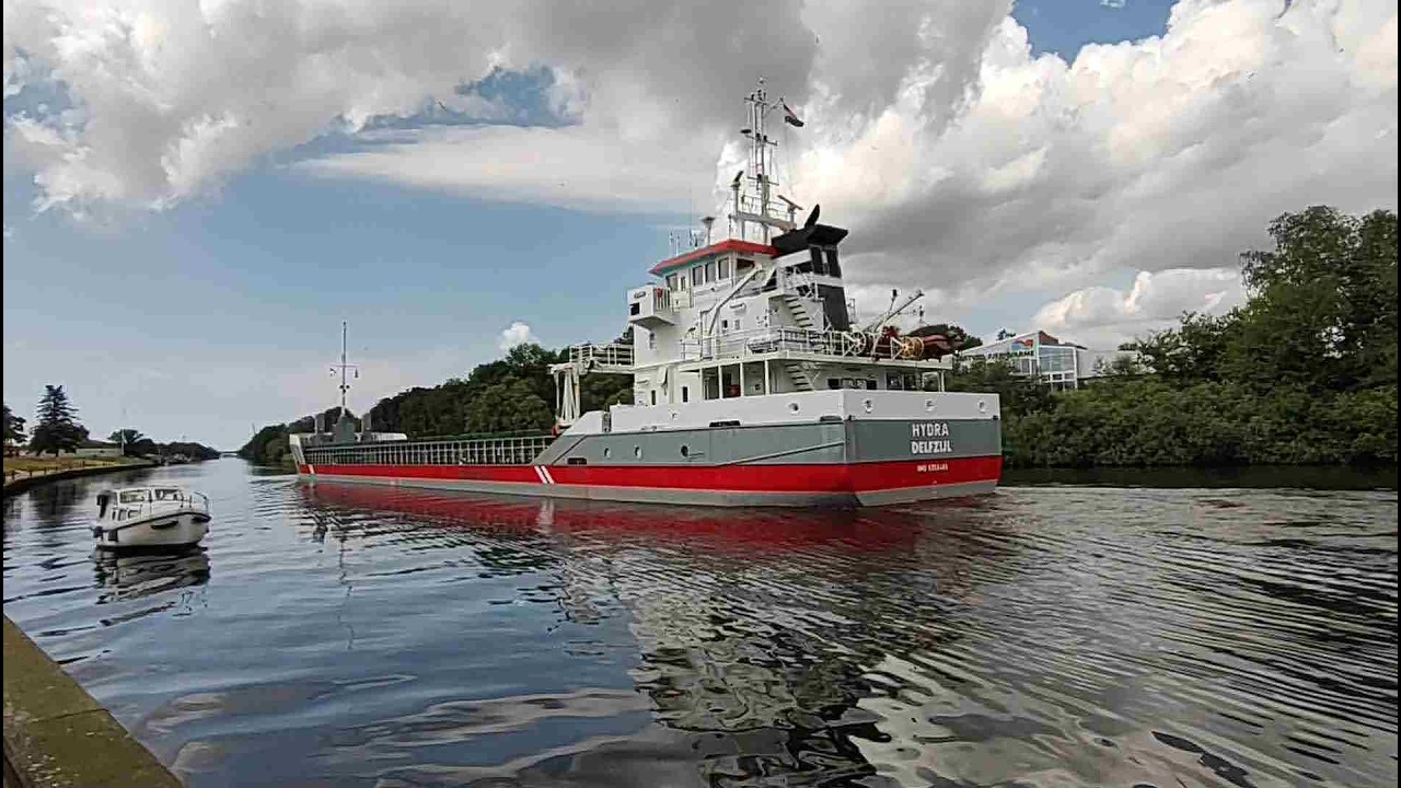 12. juli 2024 Næstved - Næstved Kanal, HYDRA på vej ud ad Næstved Havn