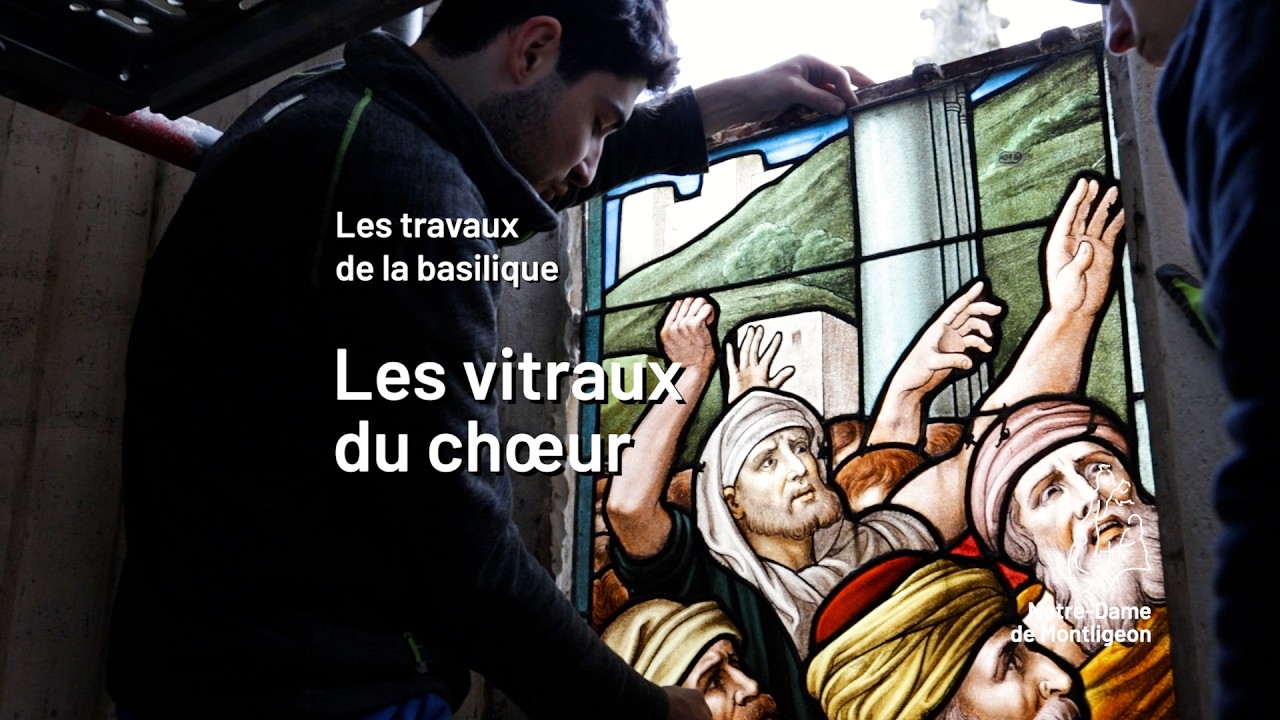Travaux de la basilique : les vitraux du choeur