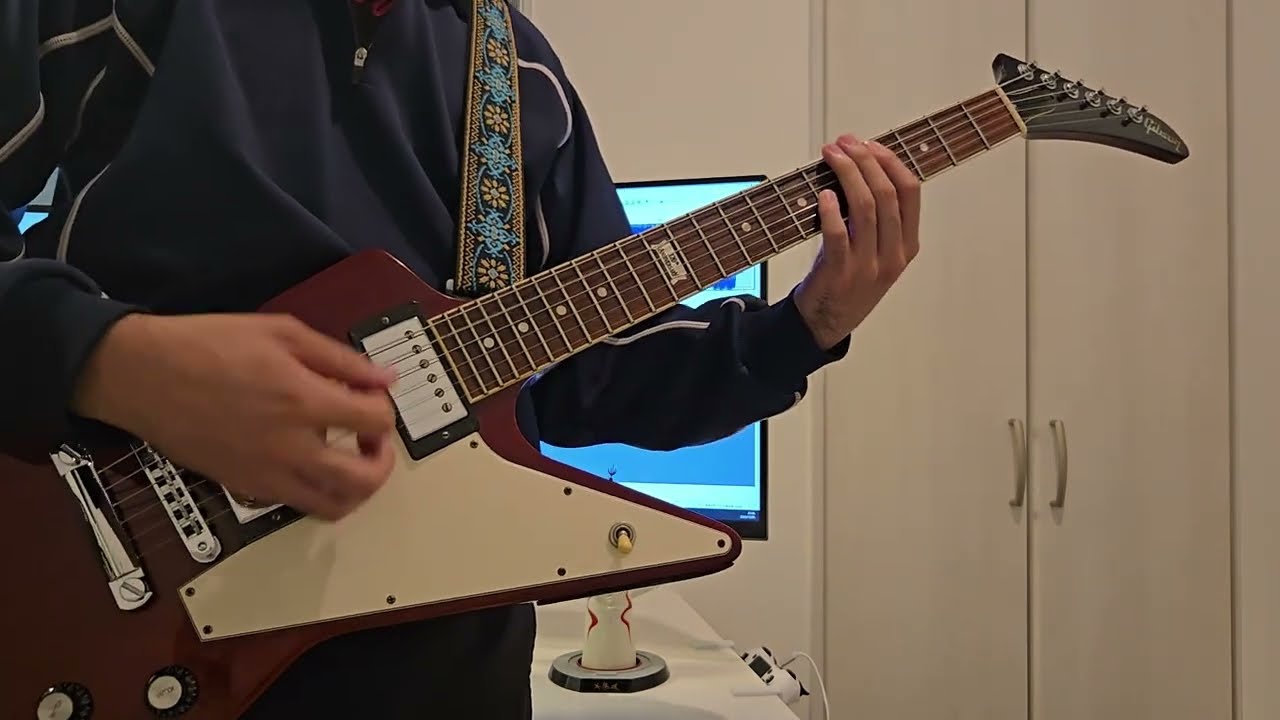 腰越クライベイビー ASIAN KUNG-FU GENERATION ギター