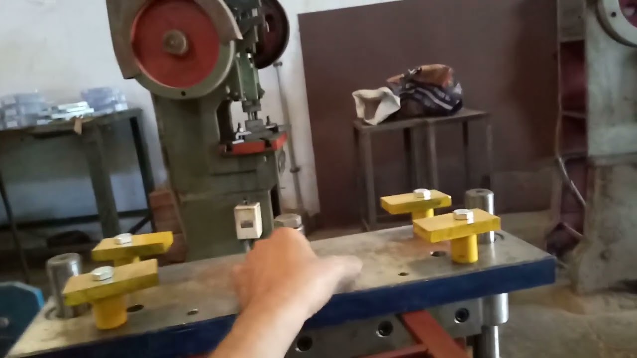 Shearing Die(press tool) for 20T power press to Cut strips from 1,1.2,1.5 & 2mm thickness M S sheet