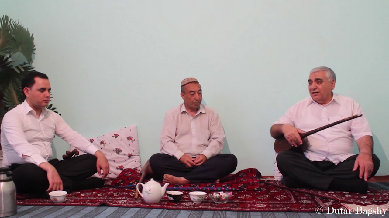 Akmyrat &Ccedil;ary halypadan &Yacute;azmuhammet bagşy we Spartak sazanda ak pata