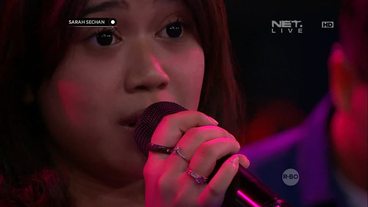 Performance: Brisia Jodie 