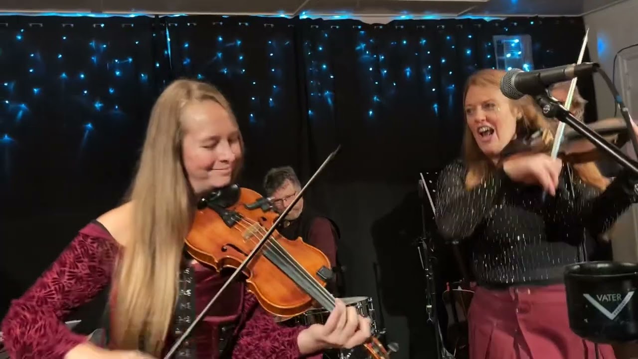 Katie Jane Band - Wild One with Irish Dancing