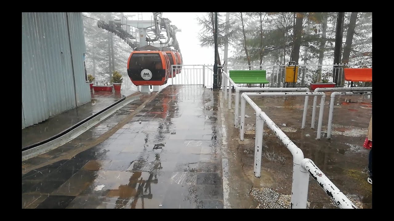 Heavy snow fall in MUREE/PATRIATA.| Snow fall at PATRIATA chairlift.