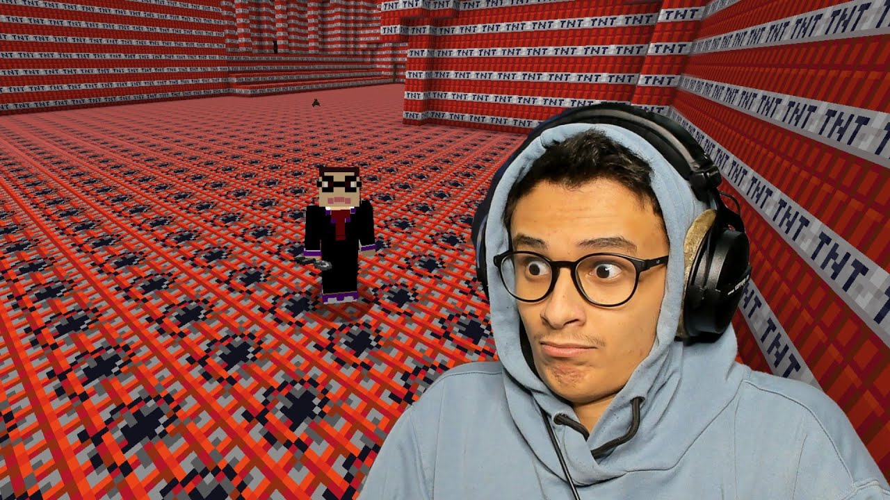 قلعة من البووم في ماين كرافت