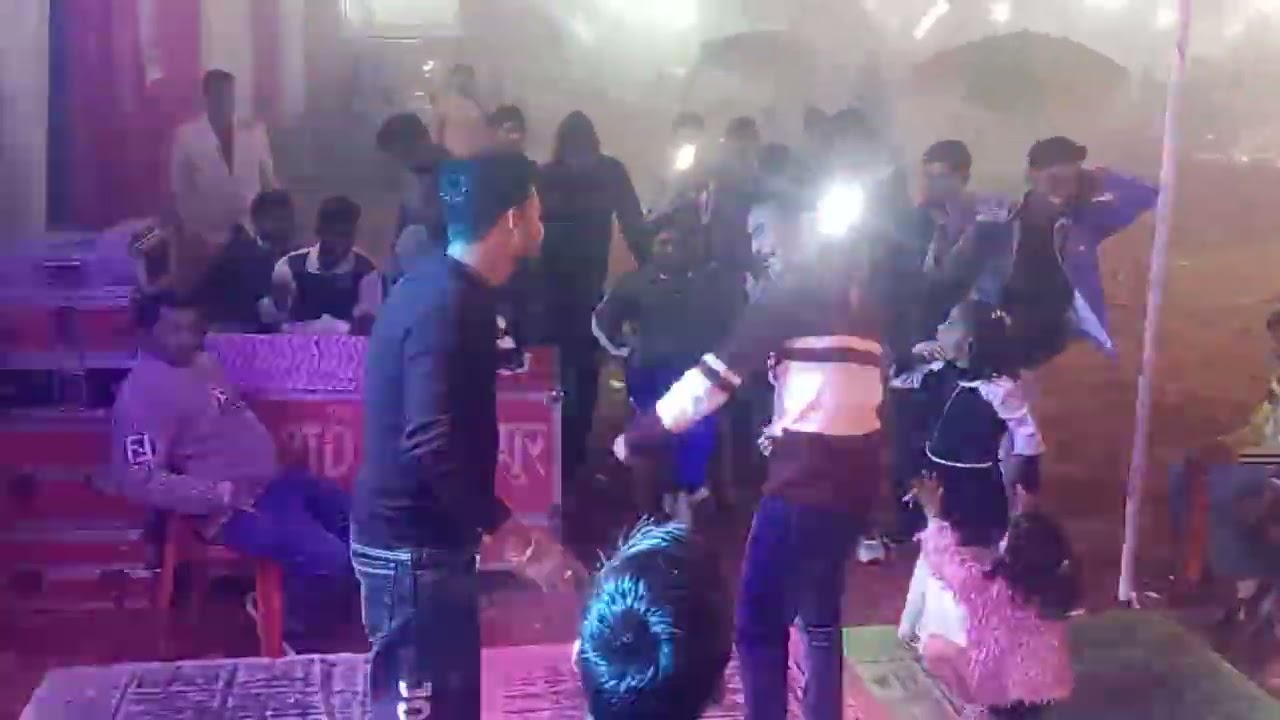 Kajal tum mujhse kitna pyar karti ho 😂😂