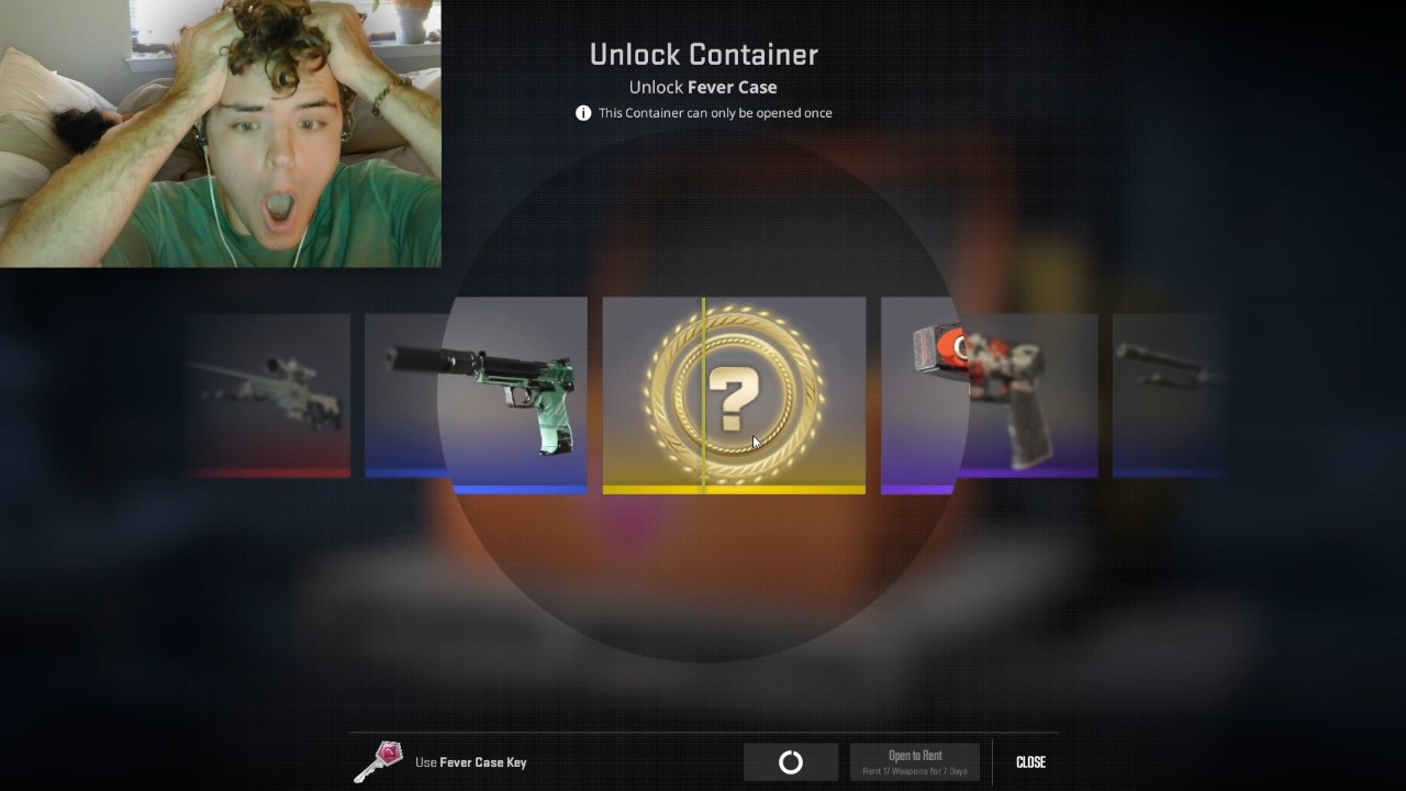 I attempted to open CSGO cases without waking up my Girlfriend (KNIFE!!)