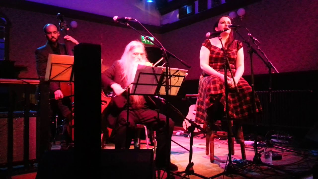 Violet Duff & Gladstone's Bag -  Life On Mars