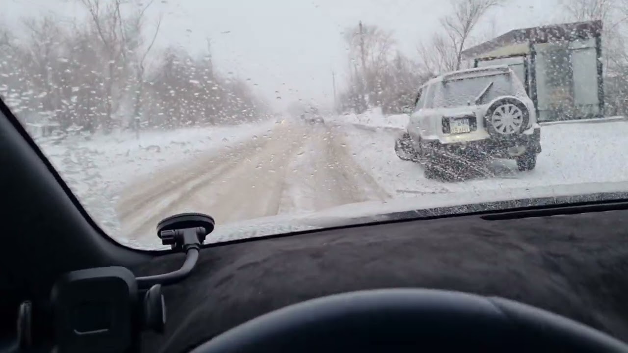 BYD SONG PLUS DM-I потеют ли стёкла в сырую погоду 🤔