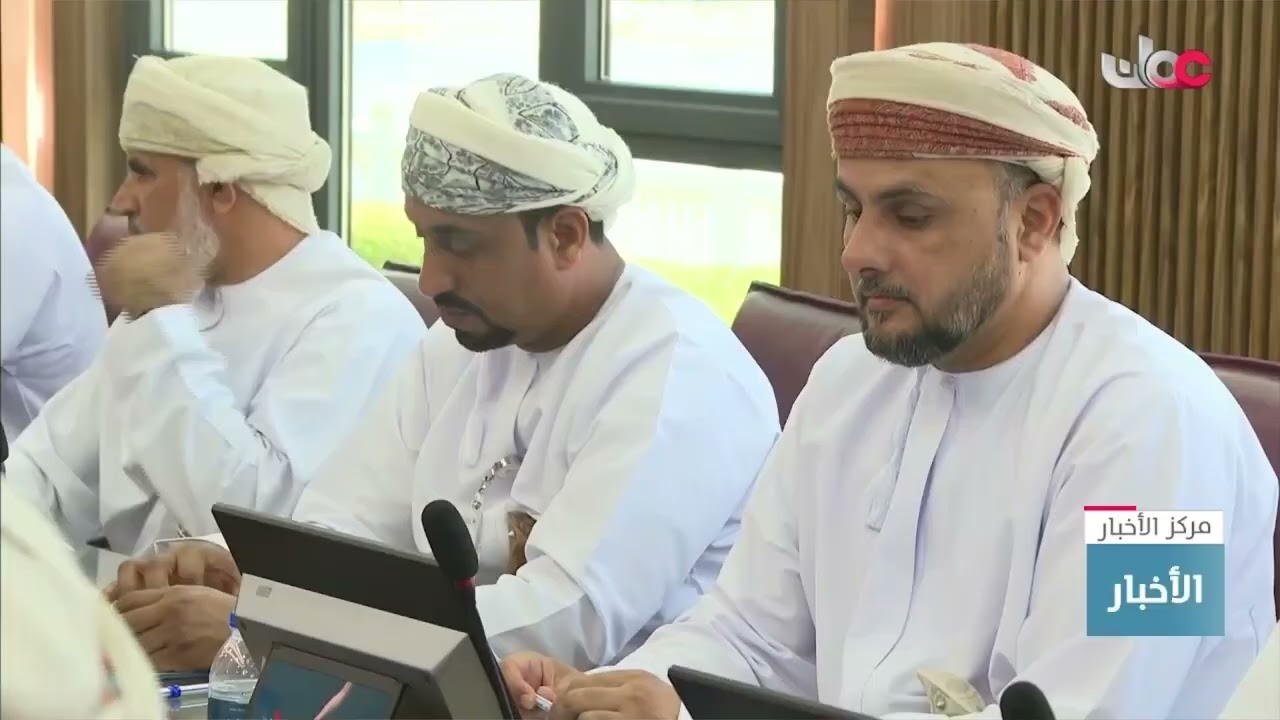 المجلس البلدي في محافظة جنوب الشرقية يناقش المشاريع التنموية والمبادرات الإسكانية والصحية