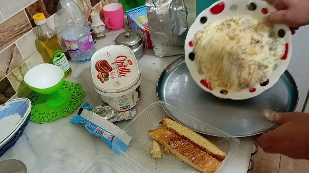  طريقة صنع باتي بالشكولاطة للحسون والكناري والبادجي ومعظم طيور الزينة  ينقصها الفول السوداني المحمص