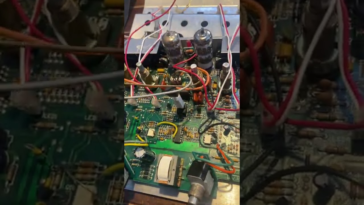 Mesa Boogie V-Twin vs. Meteoro Dr. Drive | COMPARATIVO NO CIRCUITO ELETRÔNICO | SÃO IGUAIS?