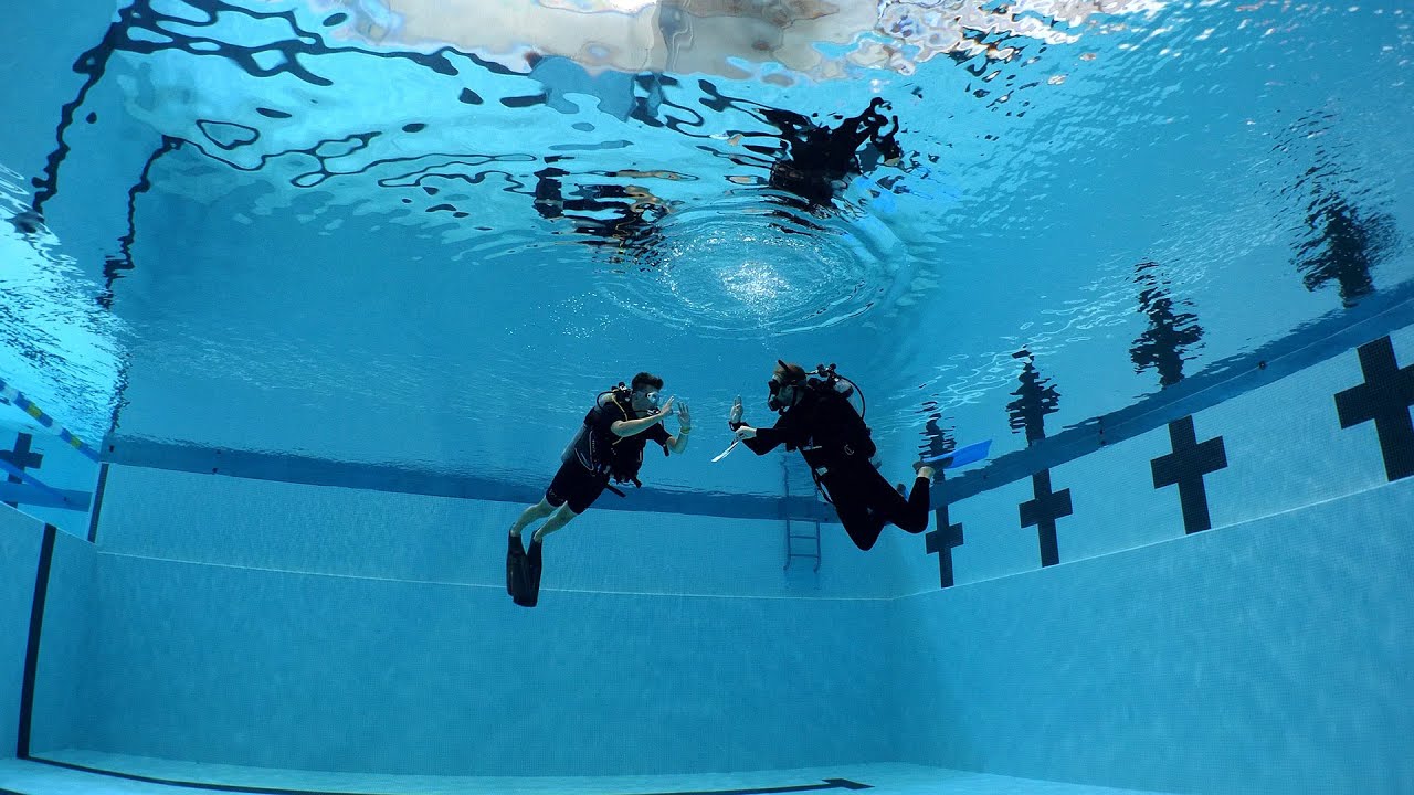Zach Gets Certified to Dive! | JONATHAN BIRD'S BLUE WORLD