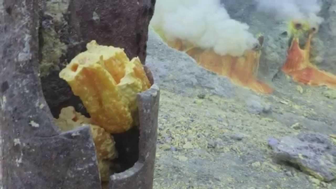 Kawah Ijen. Supeno, mineur de souffre