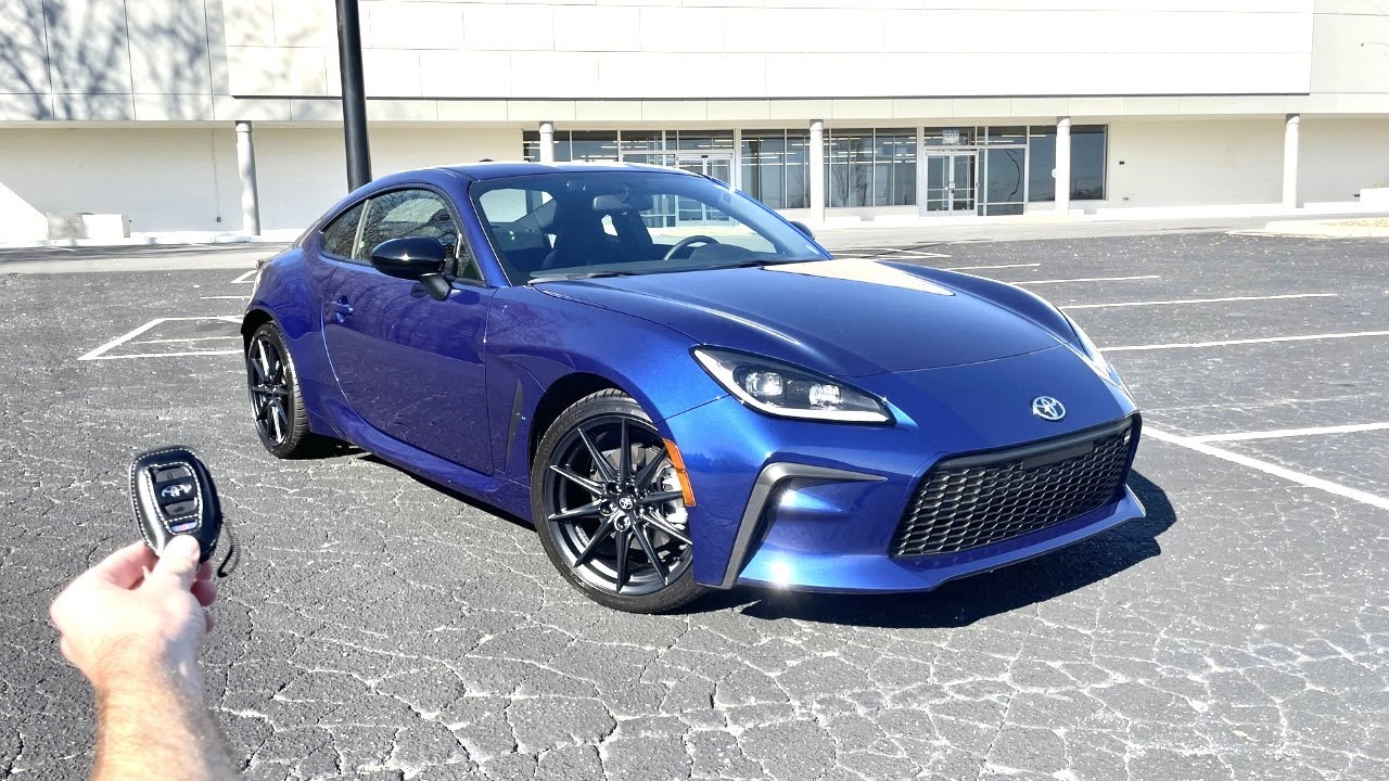 2022 Toyota GR86 Premium: Start Up, Exhaust, Test Drive, POV and Review