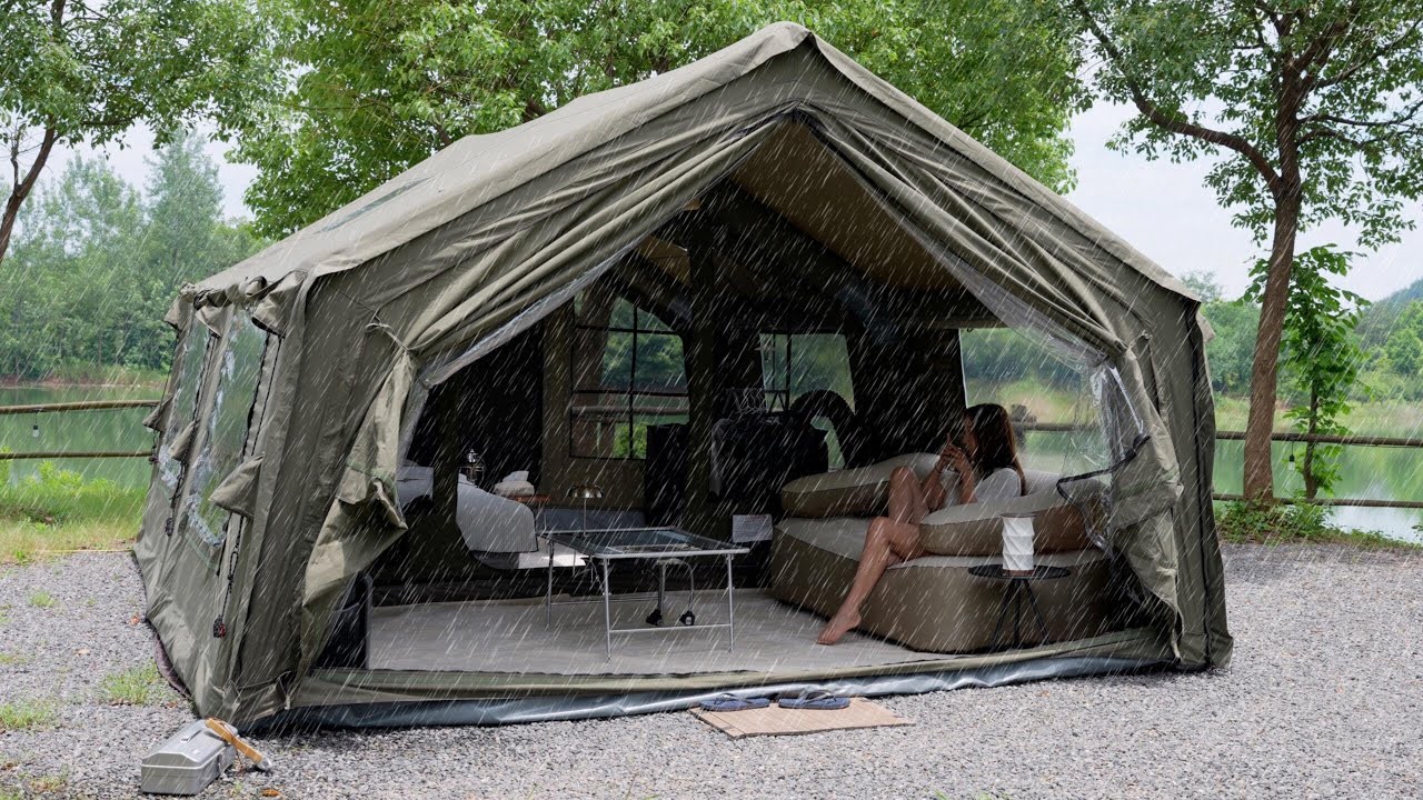 🌧️Rainy Day Camping｜Luxury Glamping Tent Build on Changxing Lake Island🍖🔥