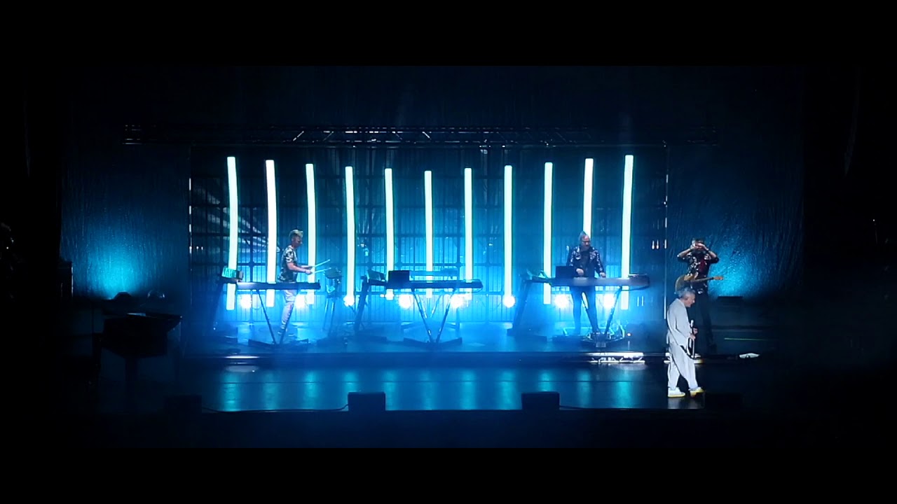 Howard Jones Transform Tour Live at Leicester's De Montfort Hall Part 6 Like To Get To Know You Well