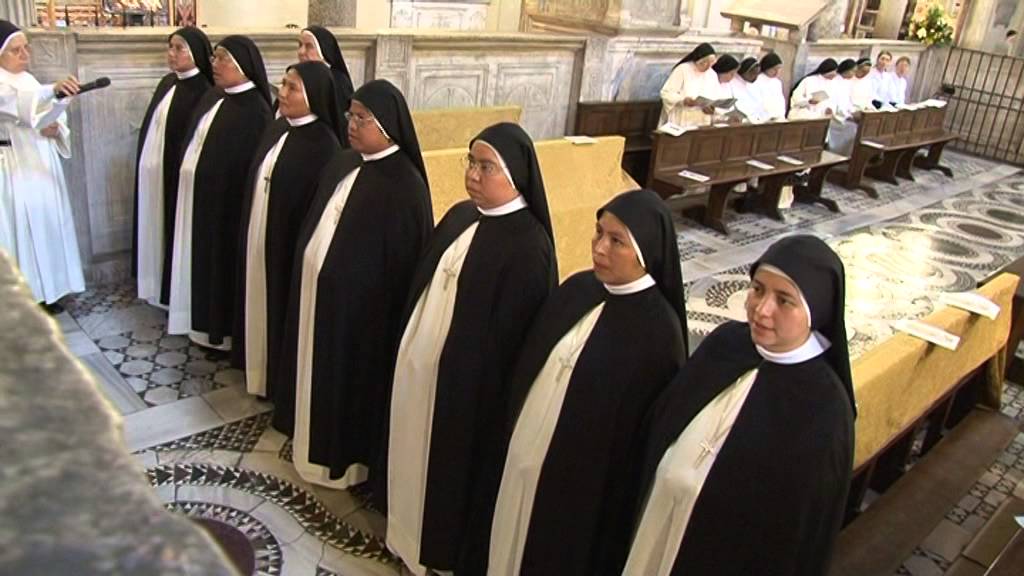 Professione perpetua di 7  iuniores  Domenicane Missionarie di San Sisto