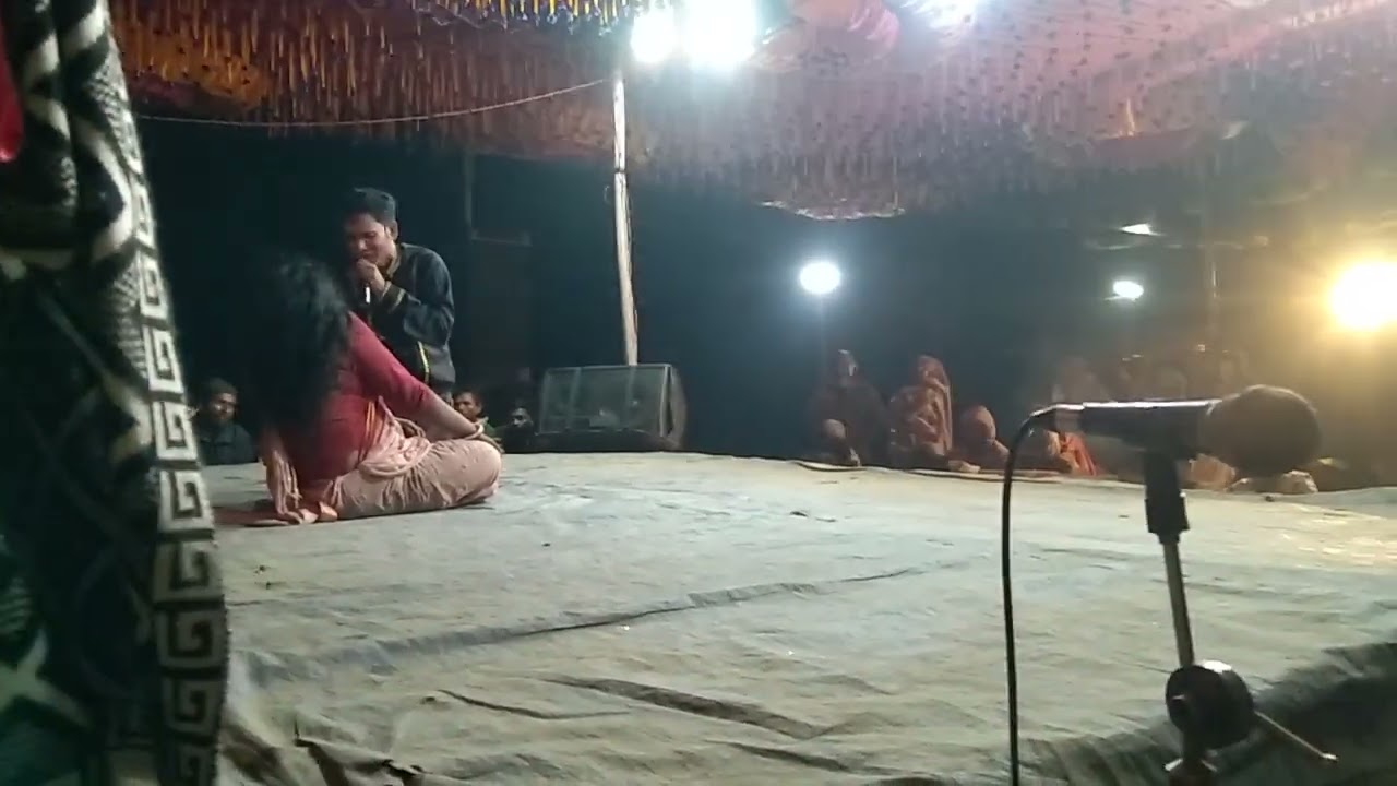 হাটিতে পারে না স্বামী ওই জঙ্গলায় বসিয়া যাত্রার নায়িকা জ্যোতি