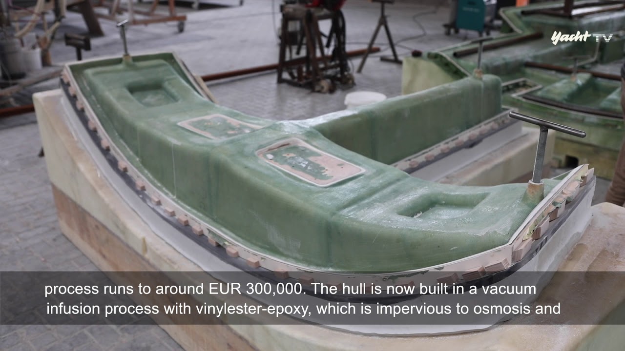 English subs: #3 Dehler 30 one design – mould-building