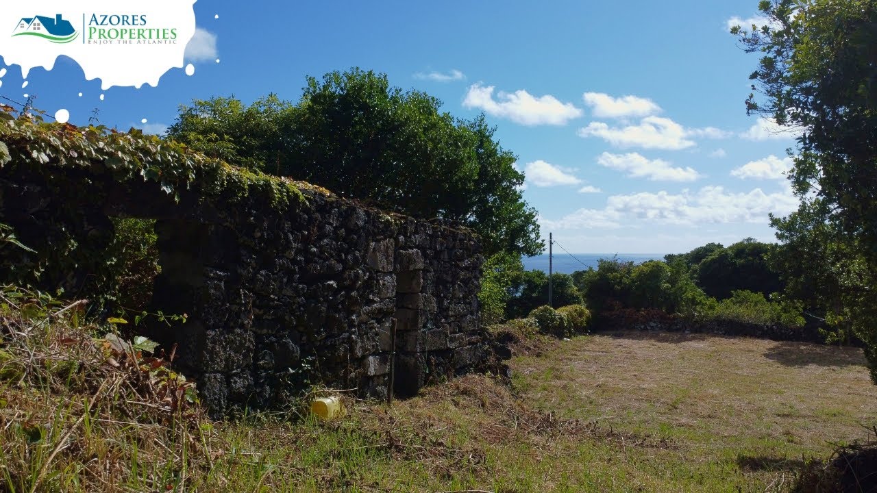 Land with ruin to rebuild on Varadouro, Faial island | Azores Properties |