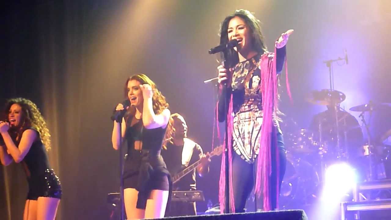 Nicole Scherzinger - Stickwitu - Dublin, Olympia Theatre - 2012-02-16