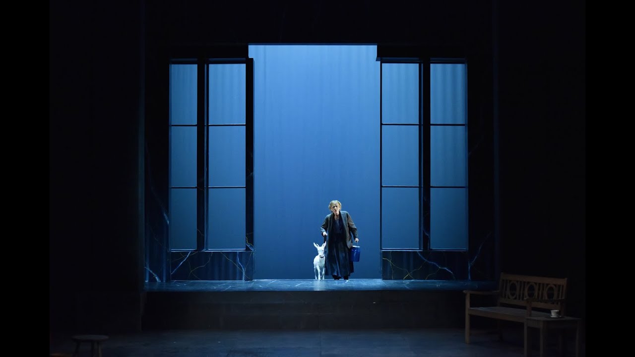 Dominik Smole ANTIGONA | ANTIGONE avtor priredbe in režiser  | adapted and directed by Janez Pipan