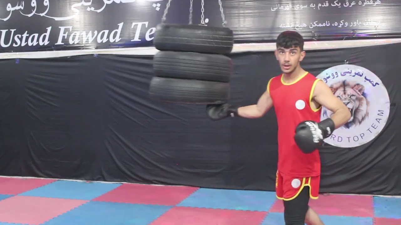 تمرین قدرتی استاد و شاگردان | بوکس به تاییر موتر#sports #wushu #ووشو