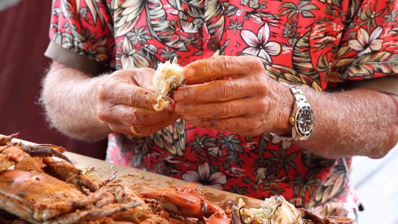How to pick Maryland Blue Crabs