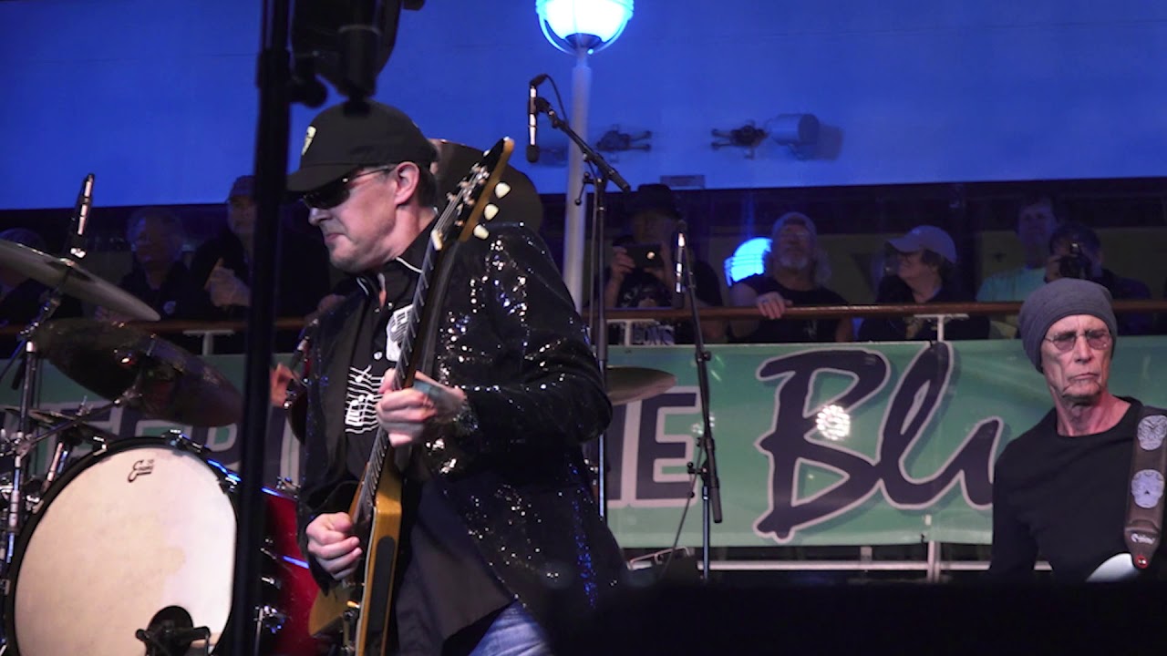 Super Jam with Joe Bonamassa & Paul Shaffer - Going Down