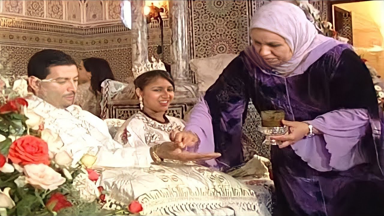 LILA LKBIRA - Mariage marocain - Moroccan wedding - اعراس مغربية تقليدية -  ديرو الحنة