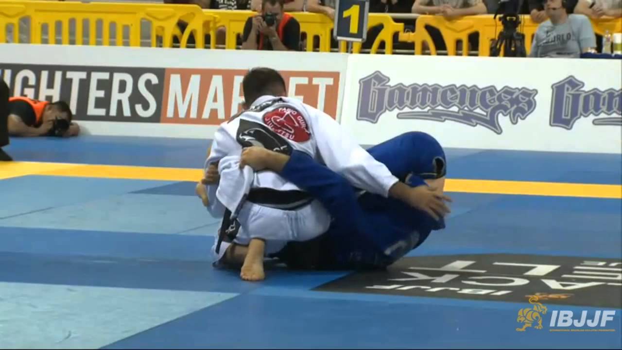 Rafael Mendes vs Mario Reis | IBJJF Worlds 2014 | Art of Jiu Jitsu Academy
