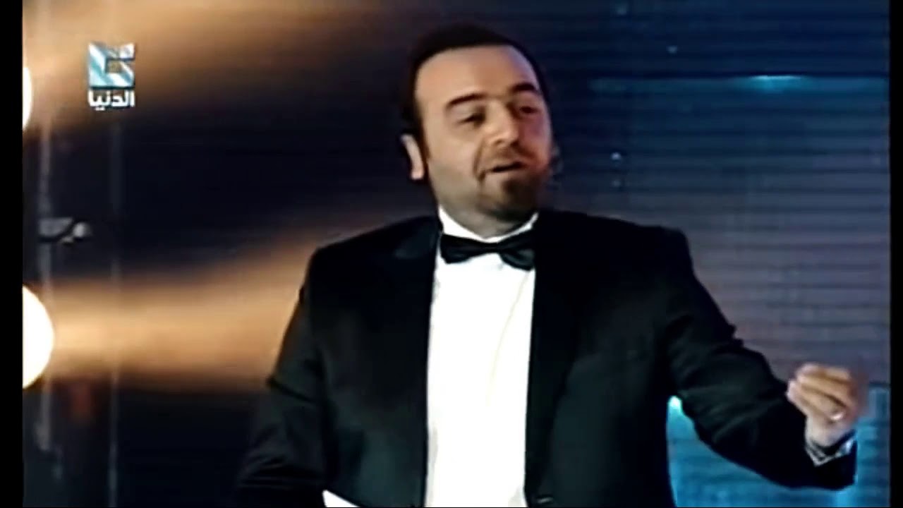 سامر المصري  قديم شوي بس مضحك العكيد ابوشهاب مضحك جدا.....اذا ممكن اشتراك بالقناة ولاتنسى زر لايك