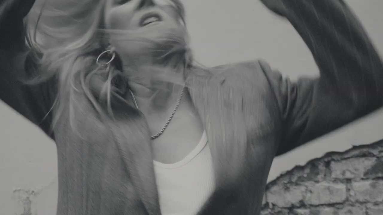 F A T H E R `S     E Y E S    @ankehachfeld.com